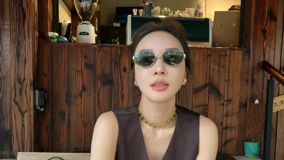 The Perfect Combination of Retro Style Sunglasses and a Charming Coffee Shop